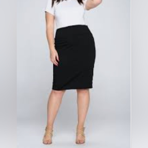 SKIRTS, SKIRTS, SKIRTS! - Picture 6 of 6